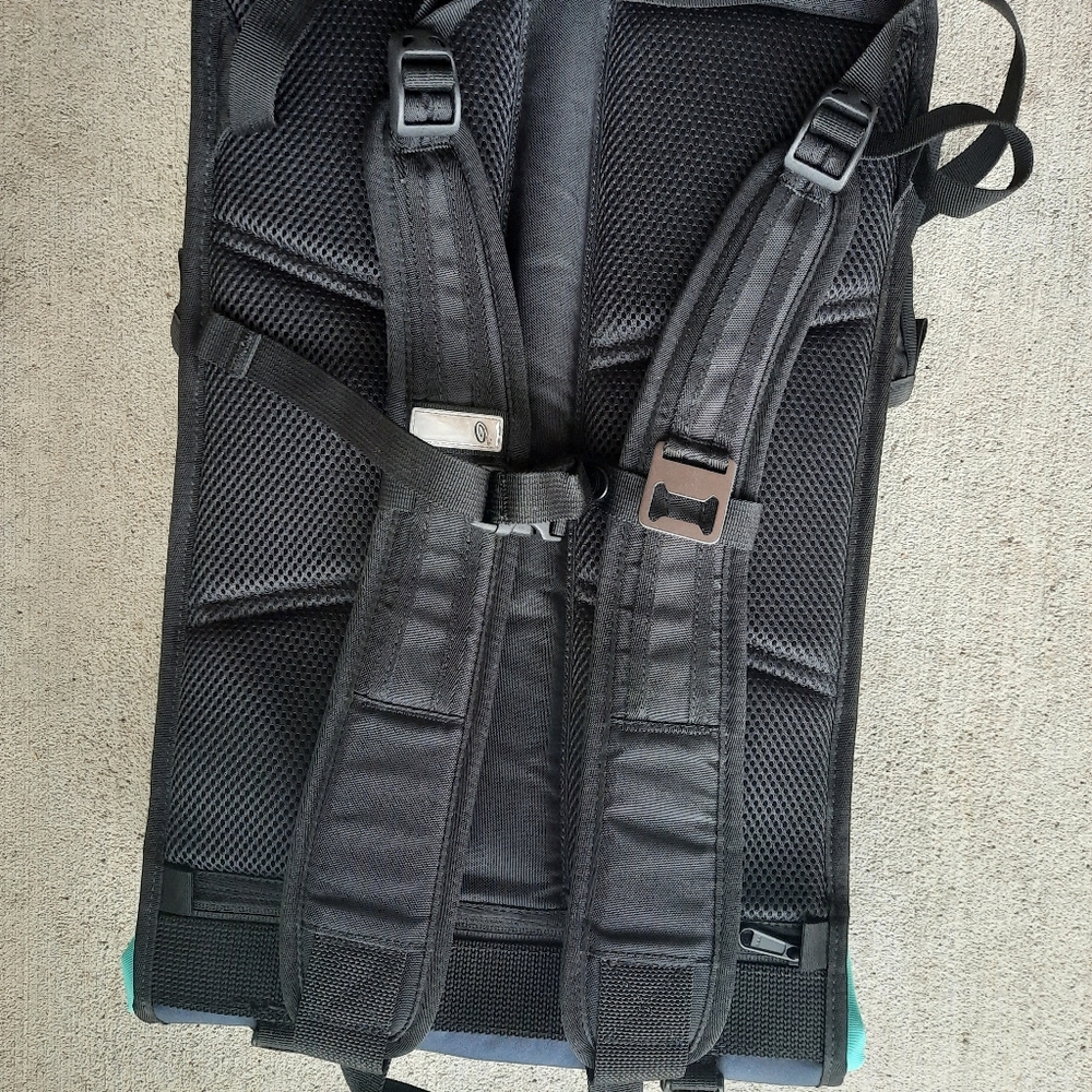 Timbuk2 Backpack Evolve Vacation Rental Logo - Picture 4 of 9